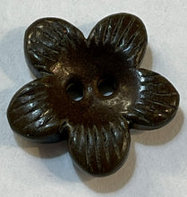 Load image into Gallery viewer, Flower shaped brown horn button
