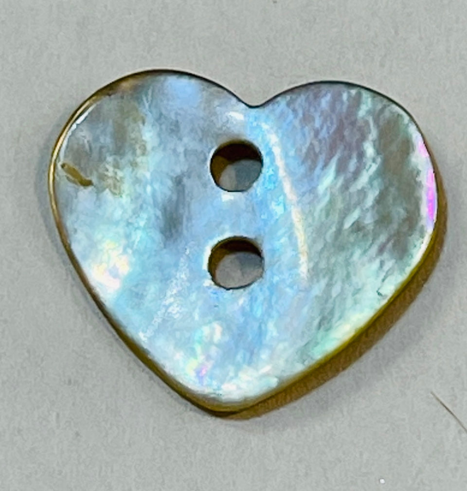Shell Heart Button – KnitWit Yarn Shop