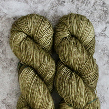 Load image into Gallery viewer, Madelinetosh Wool + Cotton
