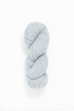 Load image into Gallery viewer, Woolfolk Luft
