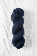 Load image into Gallery viewer, quince&amp;co. Crane

