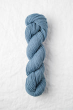 Load image into Gallery viewer, quince&amp;co. Finch
