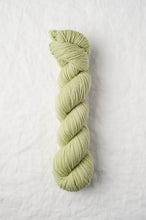 Load image into Gallery viewer, quince&amp;co. Finch
