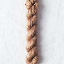 Load image into Gallery viewer, quince&amp;co. Kestrel
