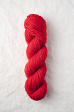 Load image into Gallery viewer, quince&amp;co. Lark
