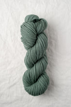 Load image into Gallery viewer, quince&amp;co. Lark
