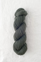 Load image into Gallery viewer, quince&amp;co. Lark
