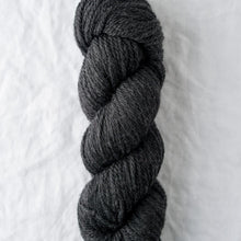 Load image into Gallery viewer, quince&amp;co. Osprey
