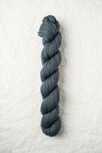 Load image into Gallery viewer, quince&amp;co. Piper

