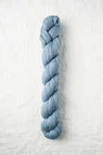 Load image into Gallery viewer, quince&amp;co. Piper
