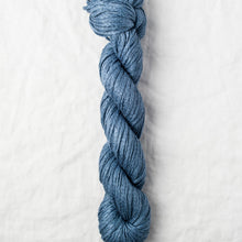 Load image into Gallery viewer, quince&amp;co. Kestrel
